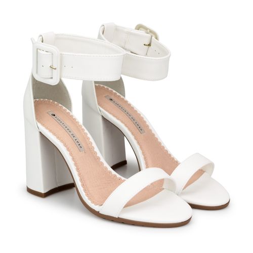 sandalia de fivela branca