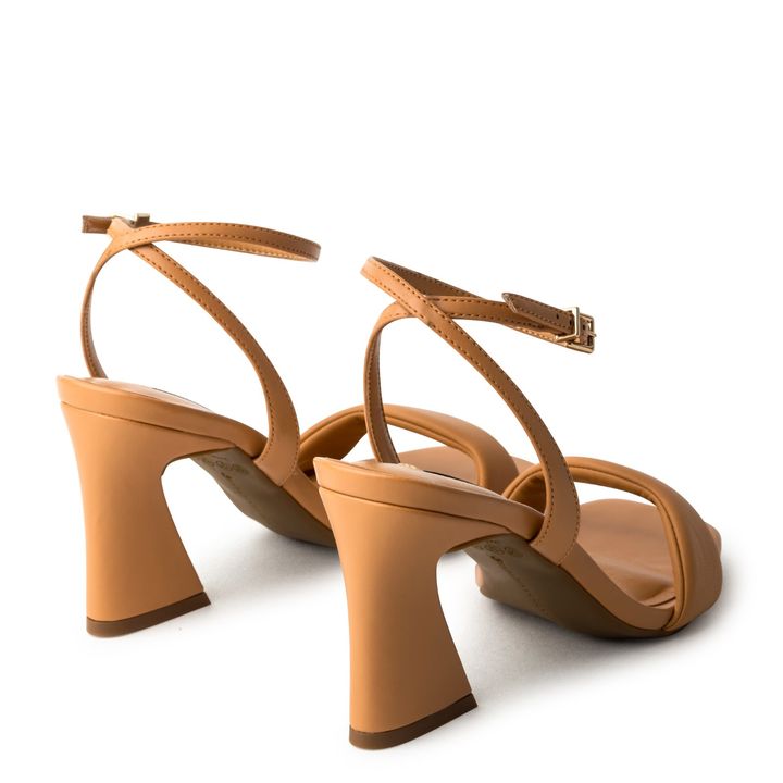 Sandalia-Nude-Almond-com-Tira-e-Fivela-Salto-Medio-9930-09_2