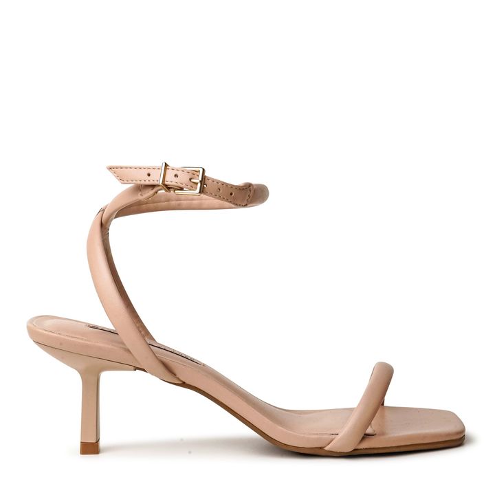 Sandalia-Nude-Amendoa-Salto-Baixo-com-Fivela-Ouro-9060-47_2