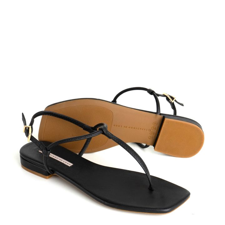 Rasteira-Sandalia-Preto-Salto-Baixo-e-Fivela-Ouro-10080-13_4
