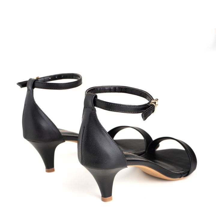 Sandalia-Preto-Salto-Medio-e-Tira-Tornozelo-10060-01_3