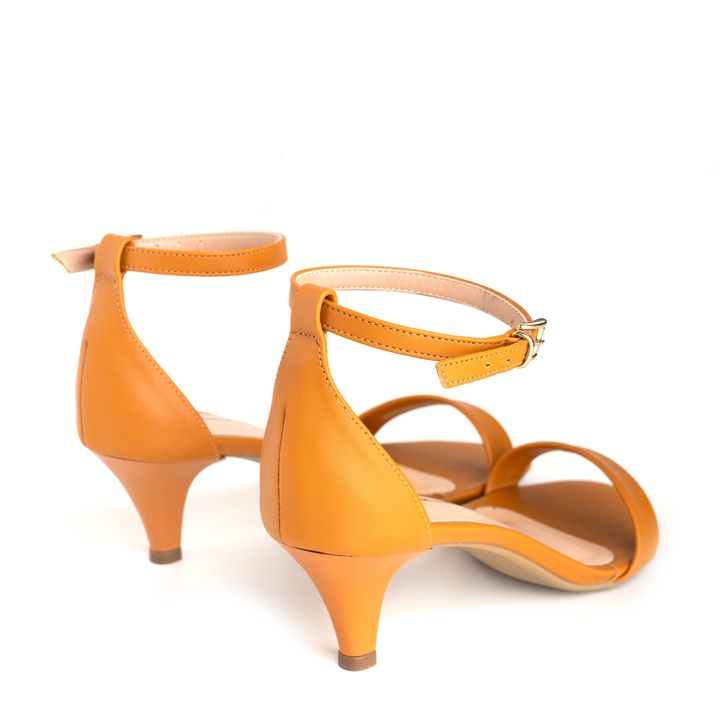 Sandalia-Nude-Almond-Salto-Medio-e-Tira-Tornozelo-10060-01_2