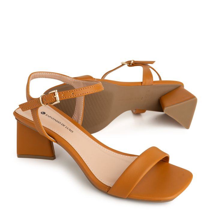 9240.13_2-Sandalia-Nude-Almond-Salto-Bloco-Triangulo