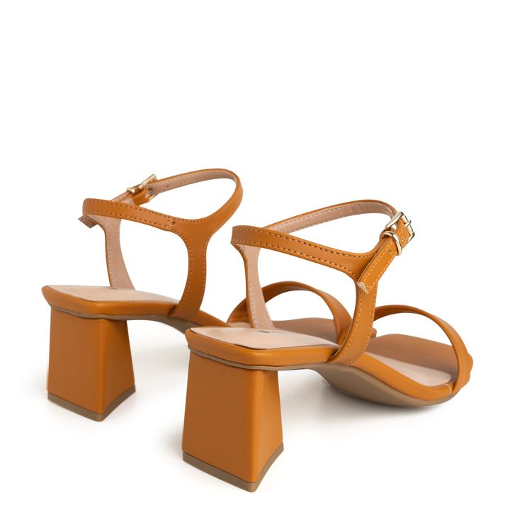9240.13_2-Sandalia-Nude-Almond-Salto-Bloco-Triangulo