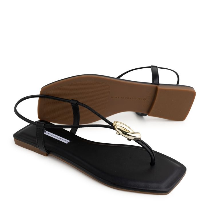 1380.260_1-Rasteira-Sandalia-Preto-com-Enfeite-Ouro