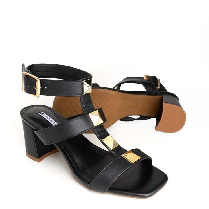 3060.48_1-Sandalia-Preto-Salto-Bloco-com-Enfeite-Piramide