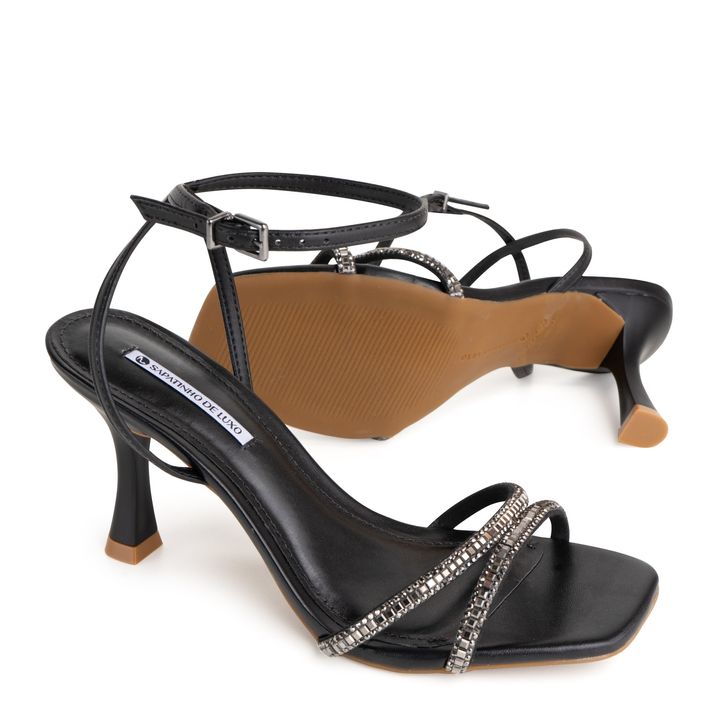 52652-1-sandalia-preta-enfeite-cristal-salto-medio