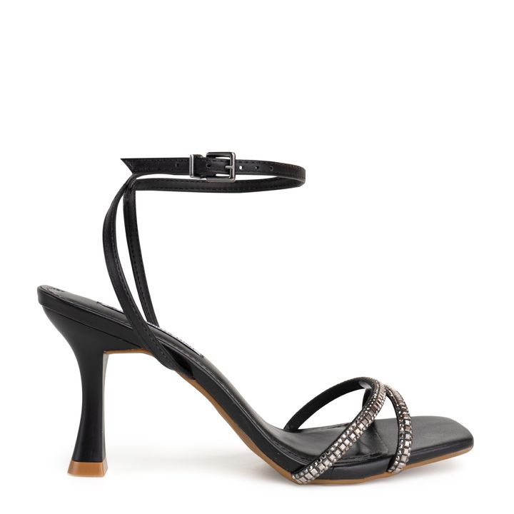 52652-2-sandalia-preta-enfeite-cristal-salto-medio