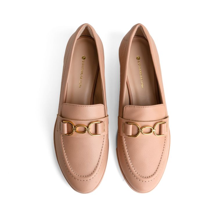 54406-4-loafer-mocassim-feminino-nude-enfeite-ouro-bico-redo