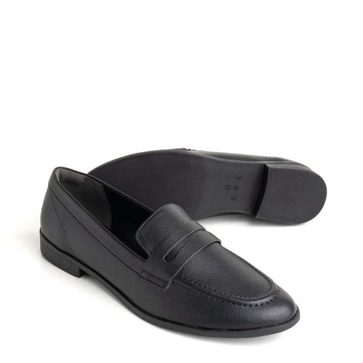 54408-1-loafer-mocassim-preto-bico-redondo