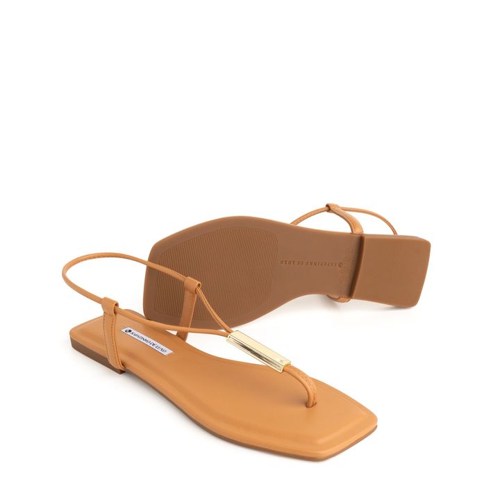 55648-1-rasteira-sandalia-nude-mel-bico-quadrado-regulagem