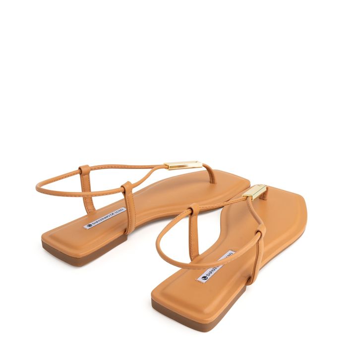 55648-3-rasteira-sandalia-nude-mel-bico-quadrado-regulagem