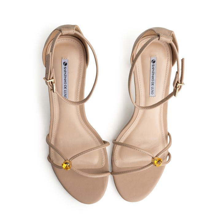 55887-4-sandalia-amendoa-salto-alto-enfeite-pedra
