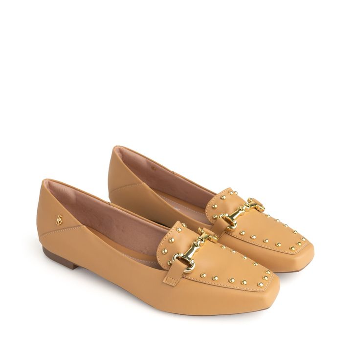 58060-0-loafer-nude-mel-enfeite-dourado