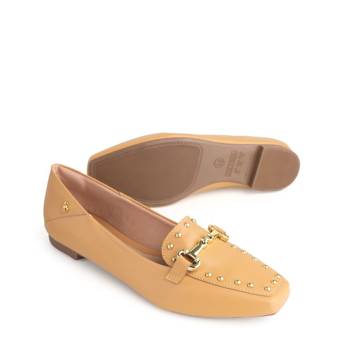 58060-1-loafer-nude-mel-enfeite-dourado