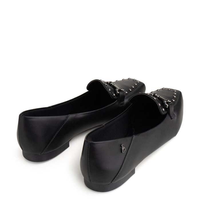 58061-3-loafer-mocassim-preto-enfeite-grafite