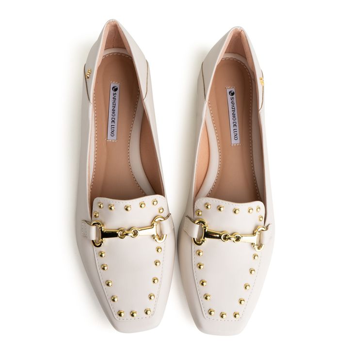 58062-4-loafer-mocassim-off-white-enfeite-ouro