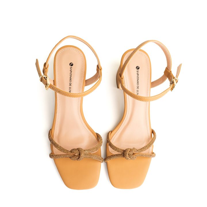 56401-4-sandalia-mel-salto-bloco-alto-detalhe-brilho