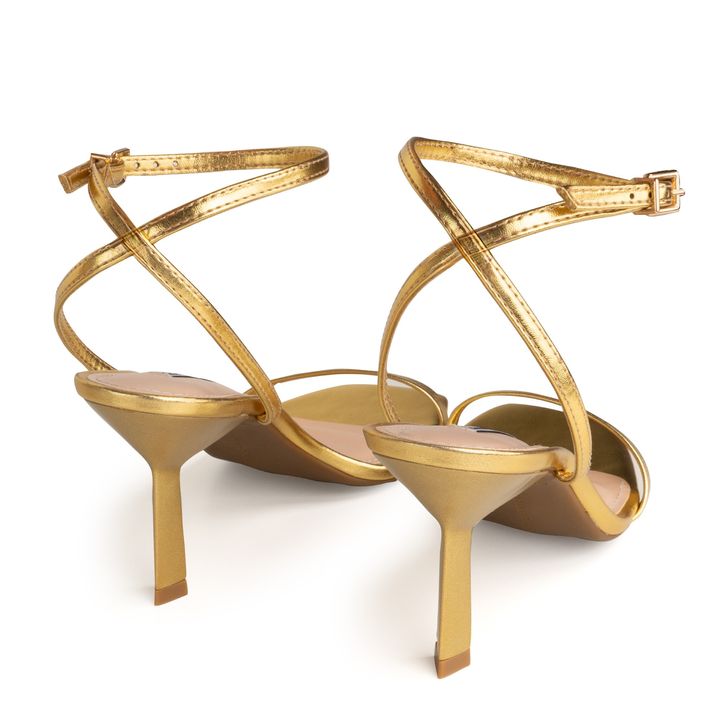 57605-4-sandalia-metalizada-ouro-salto-medio