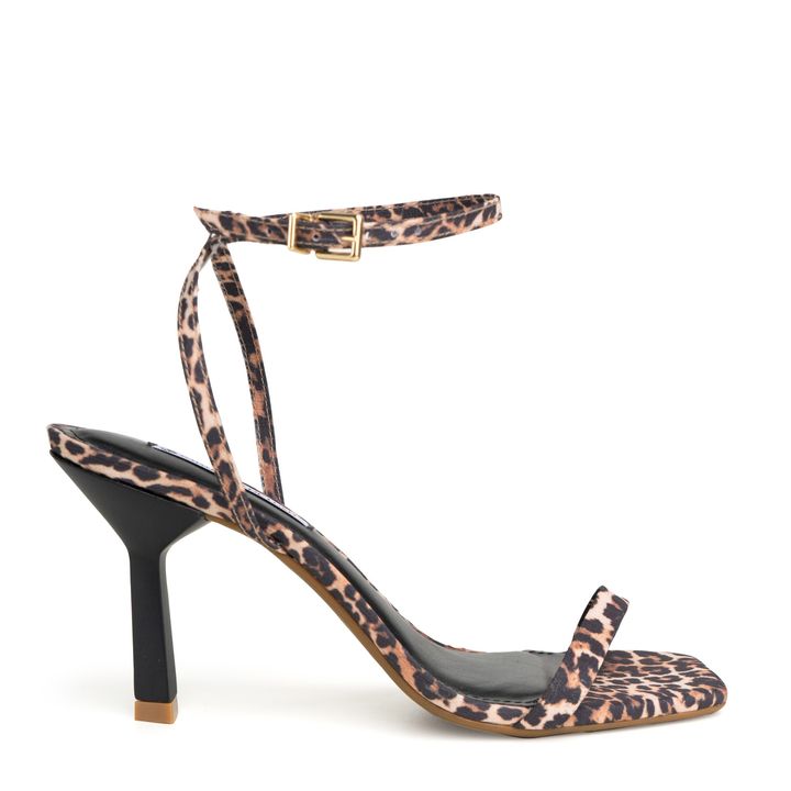 57610-2-sandalia-tecido-onca-preto-salto-medio