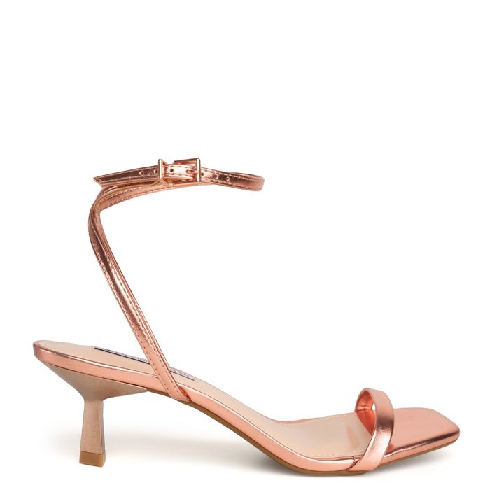 57612-2-sandalia-metalizado-cobre-salto-medio-fivela