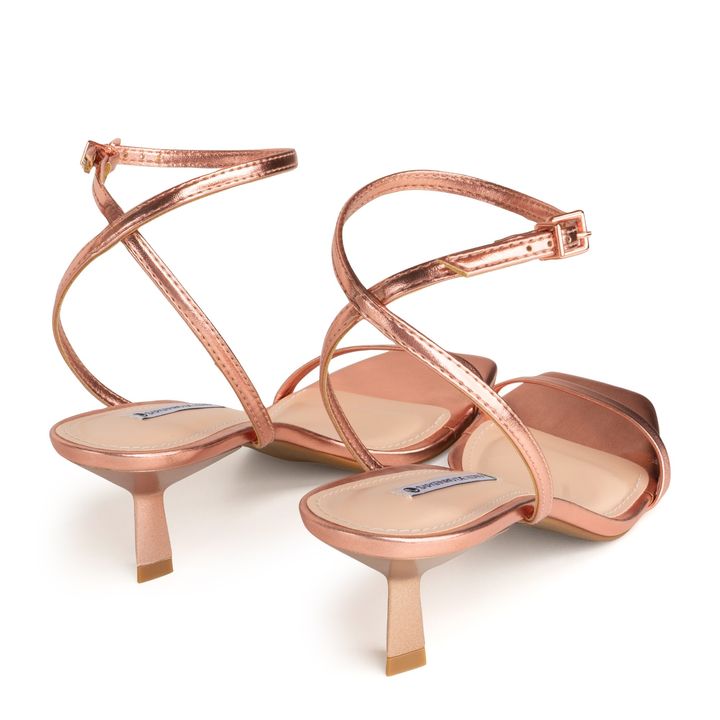 57612-3-sandalia-metalizado-cobre-salto-medio-fivela