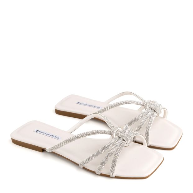 MALAQUITA_3-Rasteira-Off-White-Tira-Brilho-Trancada-Aranha