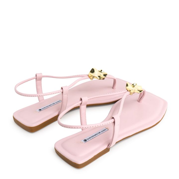 1380.259_12-Rasteira-Sandalia-Rosa-Charm-Pink-com-Enfeite-Martelado-Ouro