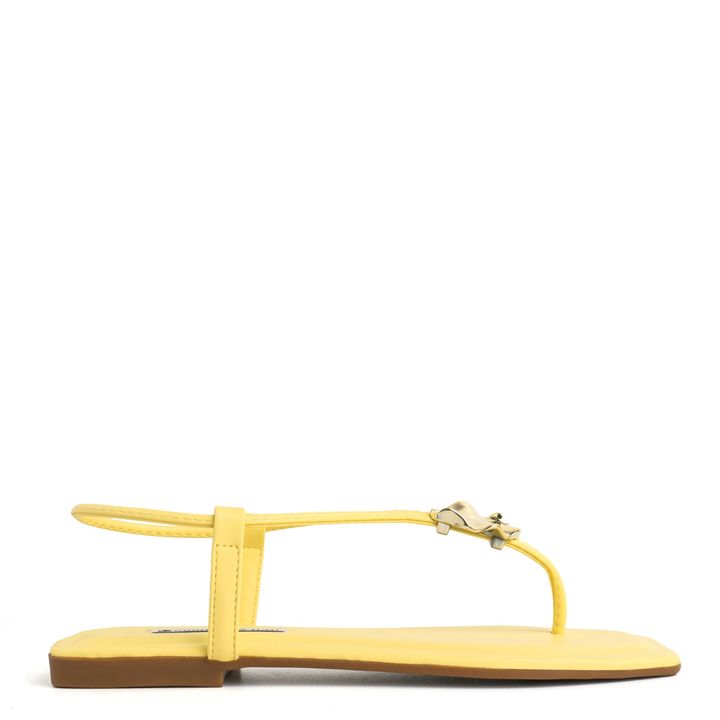 1380.259_13-Rasteira-Sandalia-Yellow-com-Enfeite-Martelado-Ouro