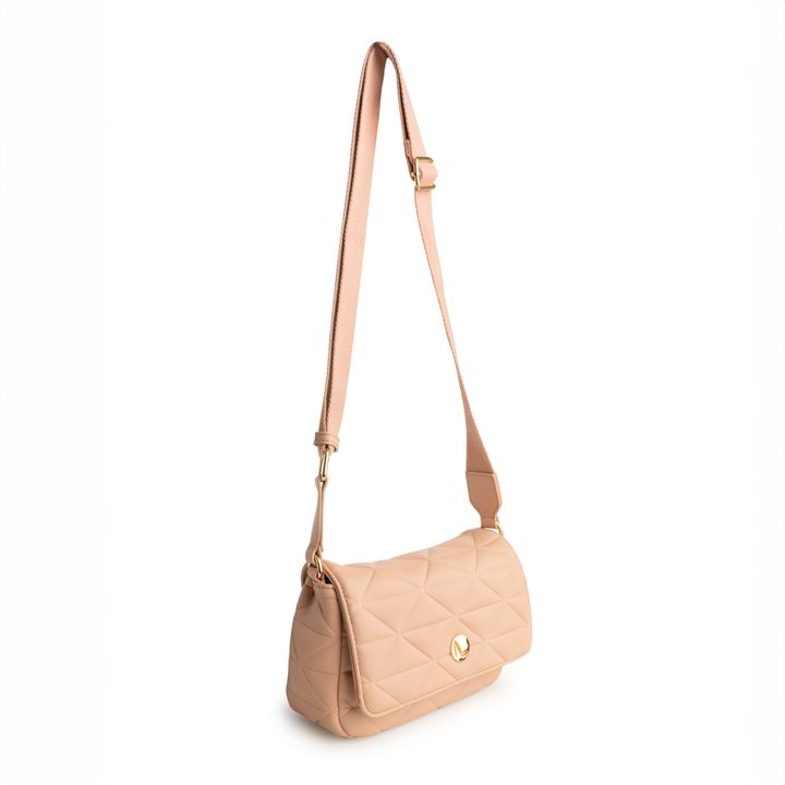 MALETO_2-Bolsa-Tiracolo-Nude-Lotus-com-Alto-Relevo-e-Alca-Corrente-1.jpg