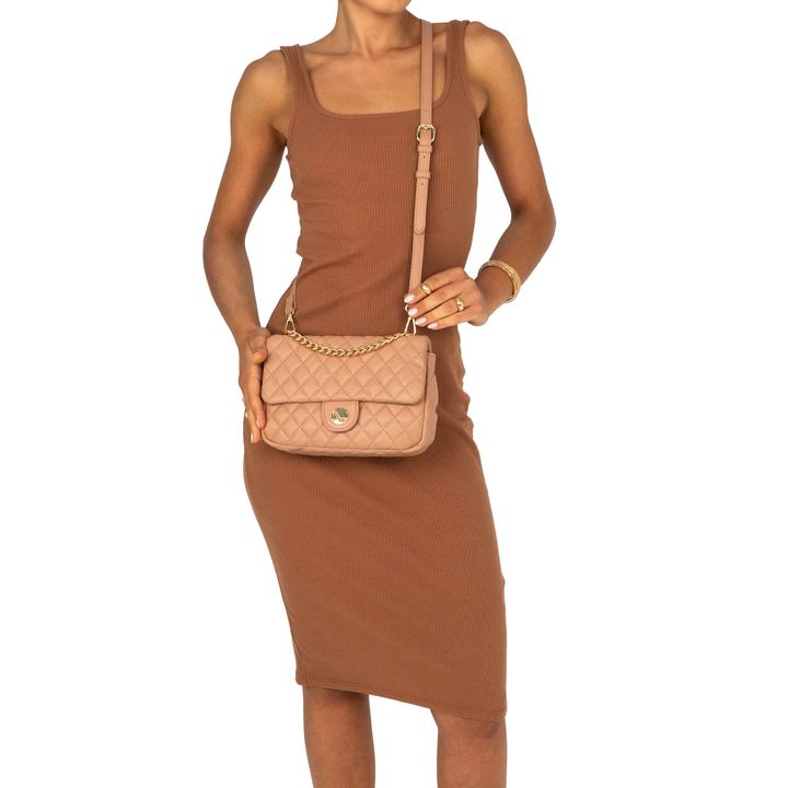 SALICA_2-Bolsa-Tiracolo-Nude-Amendoa-com-Costura-Matelasse-e-Alca-Corrente-5.jpg