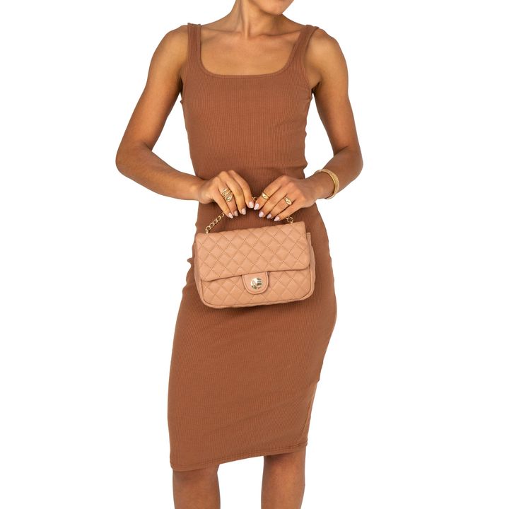SALICA_2-Bolsa-Tiracolo-Nude-Amendoa-com-Costura-Matelasse-e-Alca-Corrente-6.jpg