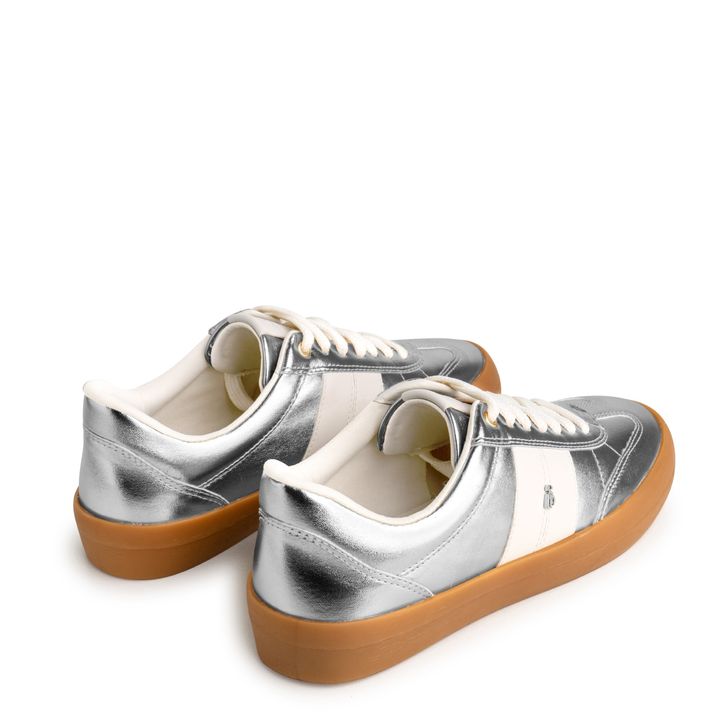 10800.02_2-Tenis-Metalizado-Prata-com-Tira-Lateral-Branco-3.jpg