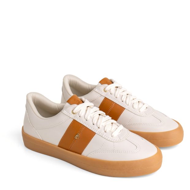 10800.02_3-Tenis-Off-White-com-Tira-Lateral-Carvalho-0.jpg