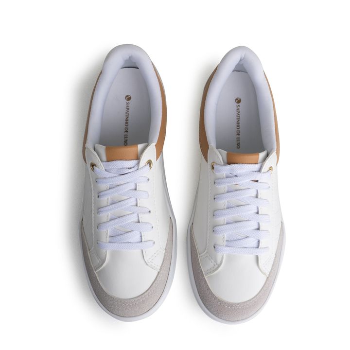 100060.07_1-Tenis-Flat-Branco-Gelo-Palha-Ouro-com-costura-matelasse-4.jpg