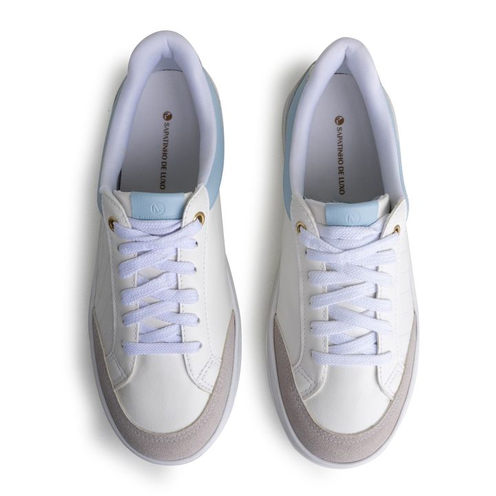 100060.07_2-Tenis-Flat-Branco-Gelo-Light-Blue-Ouro-com-costura-matelasse-4.jpg