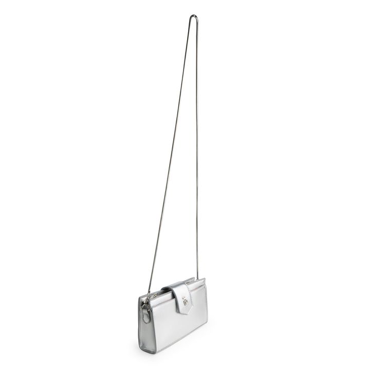 CHIERI_4-Bolsa-Clutch-Metalizado-Prata-com-Alca-Corrente-Transversal-e-Metais-Dourados-1.jpg