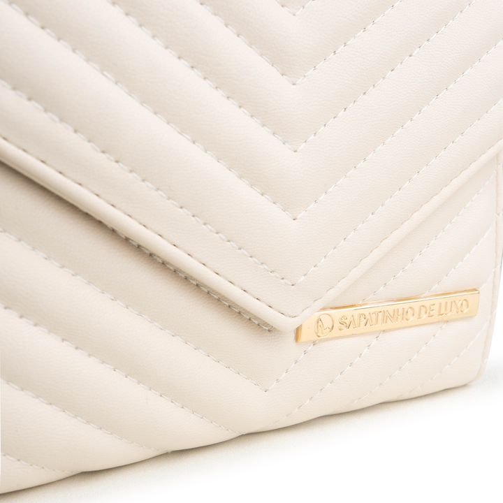 LAURIA_3-Bolsa-Tiracolo-Off-White-Com-Alca-Transversal-Corrente-e-Metais-Dourados-3.jpg