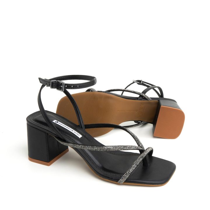 9540.21_1-Sandalia-Preto-Salto-Bloco-Tiras-Brilho-e-Fivela-Ouro-1.jpg