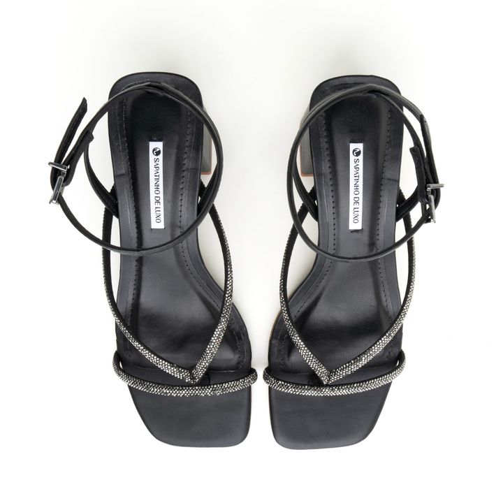 9540.21_1-Sandalia-Preto-Salto-Bloco-Tiras-Brilho-e-Fivela-Ouro-4.jpg