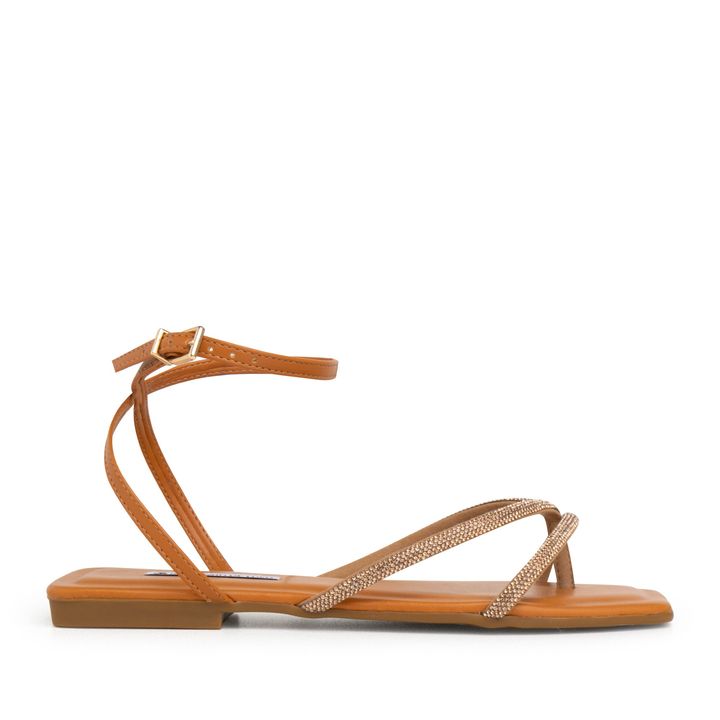 1380.307_4-Rasteira-Sandalia-Nude-Almond-Tira-Strass-Brilho-e-Fivela-ouro-2.jpg