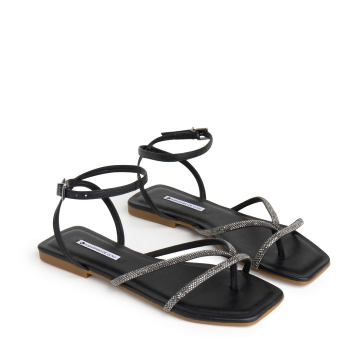 1380.307_1-Rasteira-Sandalia-Preto-Tira-Strass-Brilho-e-Fivela-ouro-0.jpg
