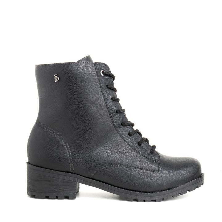 4010.03_1-Bota-Coturno-Preto-Liso-Sola-Tratorada-1.jpg