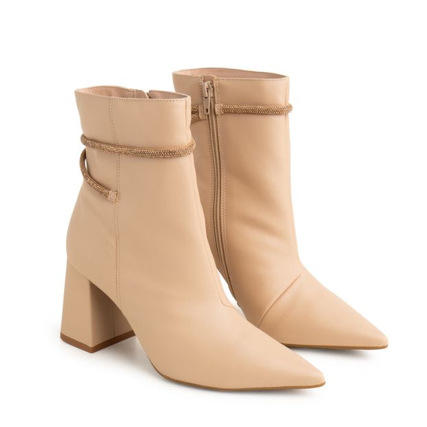 7480.01_3-Bota-Napa-Nude-Amendoa-Detalhes-Strass-Brilho-Salto-Bloco-0.jpg