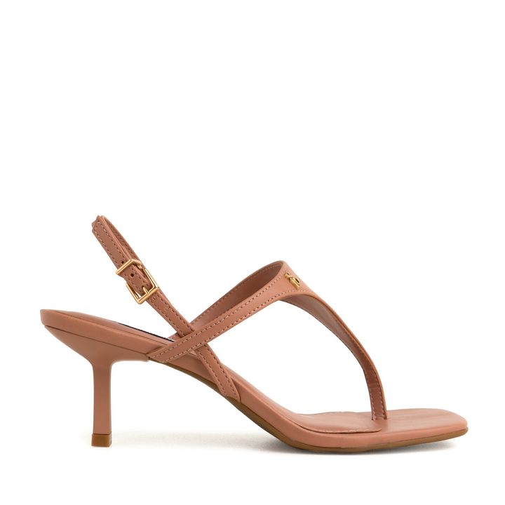 9060.65_2-Sandalia-Nude-Mocha-Salto-Fino-Baixo-e-Tira-Peito-Pe-Fechado-2.jpg
