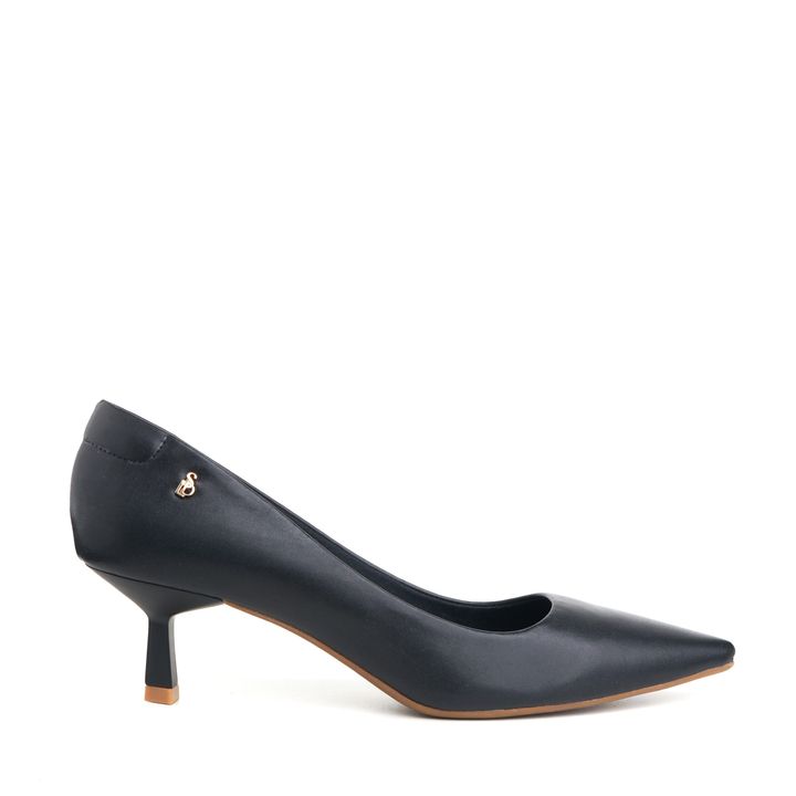 9300.01_1-Scarpin-Preto-Bico-Fino-e-Salto-Baixo-Reto-2.jpg