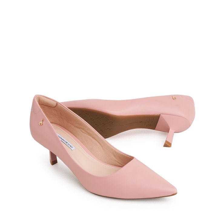 9300.01_2-Scarpin-Nude-Candy-Bico-Fino-e-Salto-Baixo-Reto-1.jpg