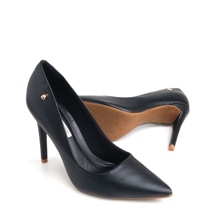 MEEKER_1-Scarpin-Preto-Classico-Bico-Fino-e-Salto-Alto-1.jpg