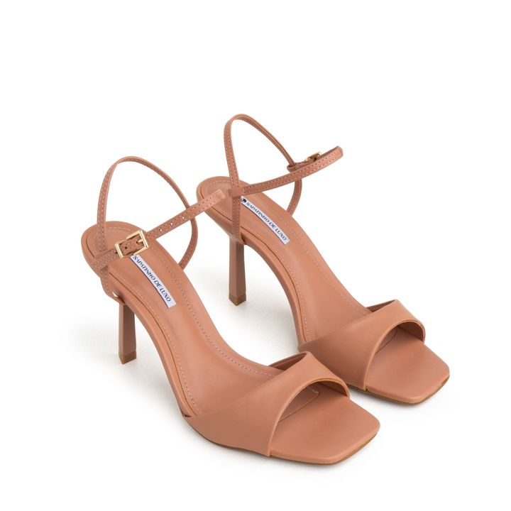 9570.04_2-Sandalia-Nude-Mocha-Salto-Alto-Fino-Triangular-e-Fivela-Ouro-0.jpg