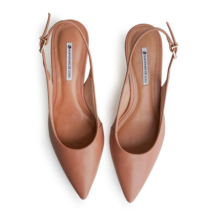 9300.02_2-Scarpin-Nude-Mocha-Slingback-Tira-Ajustavel-e-Salto-Baixo-4.jpg